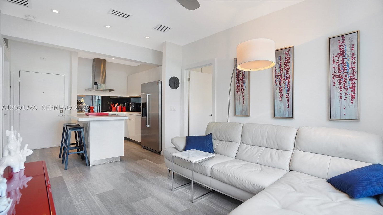 Real estate property located at 1460 Ocean Dr #407, Miami-dade, The Drake Condo, Miami Beach, FL