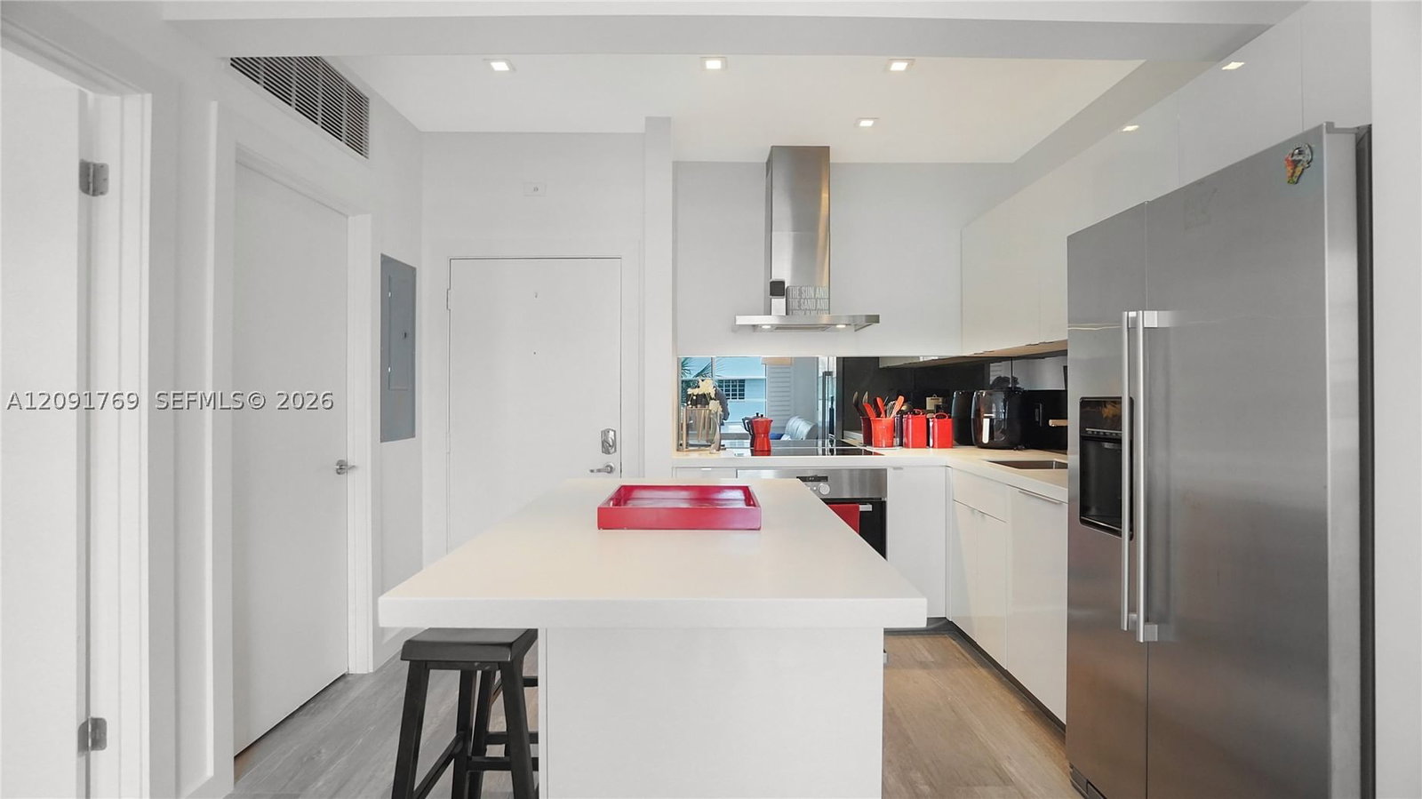 Real estate property located at 1460 Ocean Dr #407, Miami-dade, The Drake Condo, Miami Beach, FL