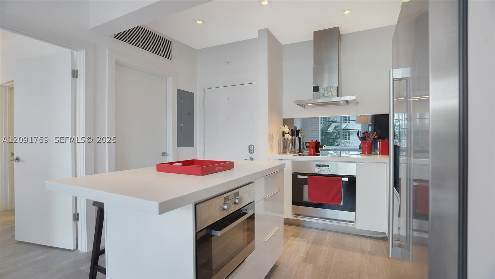 Real estate property located at 1460 Ocean Dr #407, Miami-dade, The Drake Condo, Miami Beach, FL