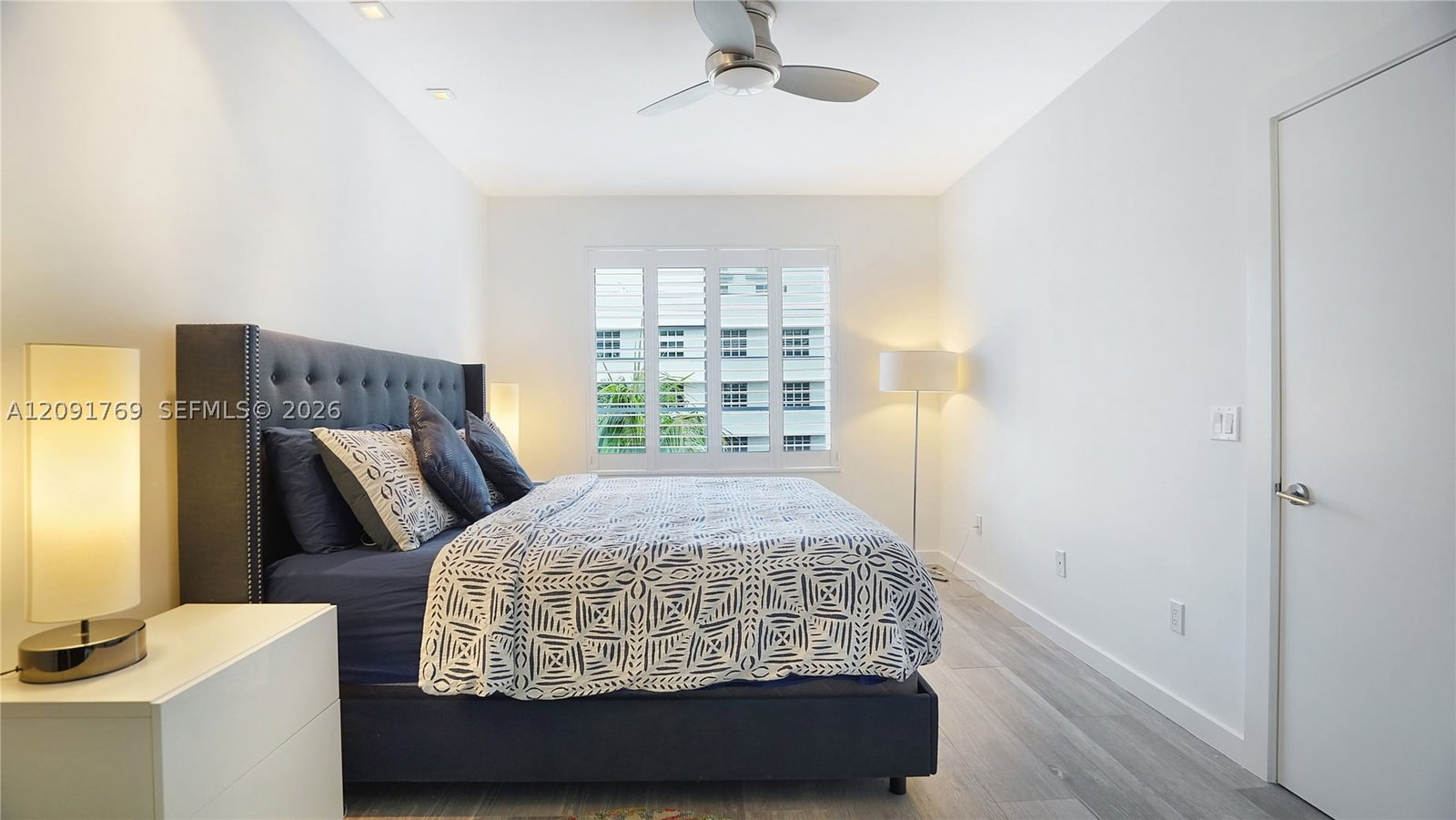 Real estate property located at 1460 Ocean Dr #407, Miami-dade, The Drake Condo, Miami Beach, FL
