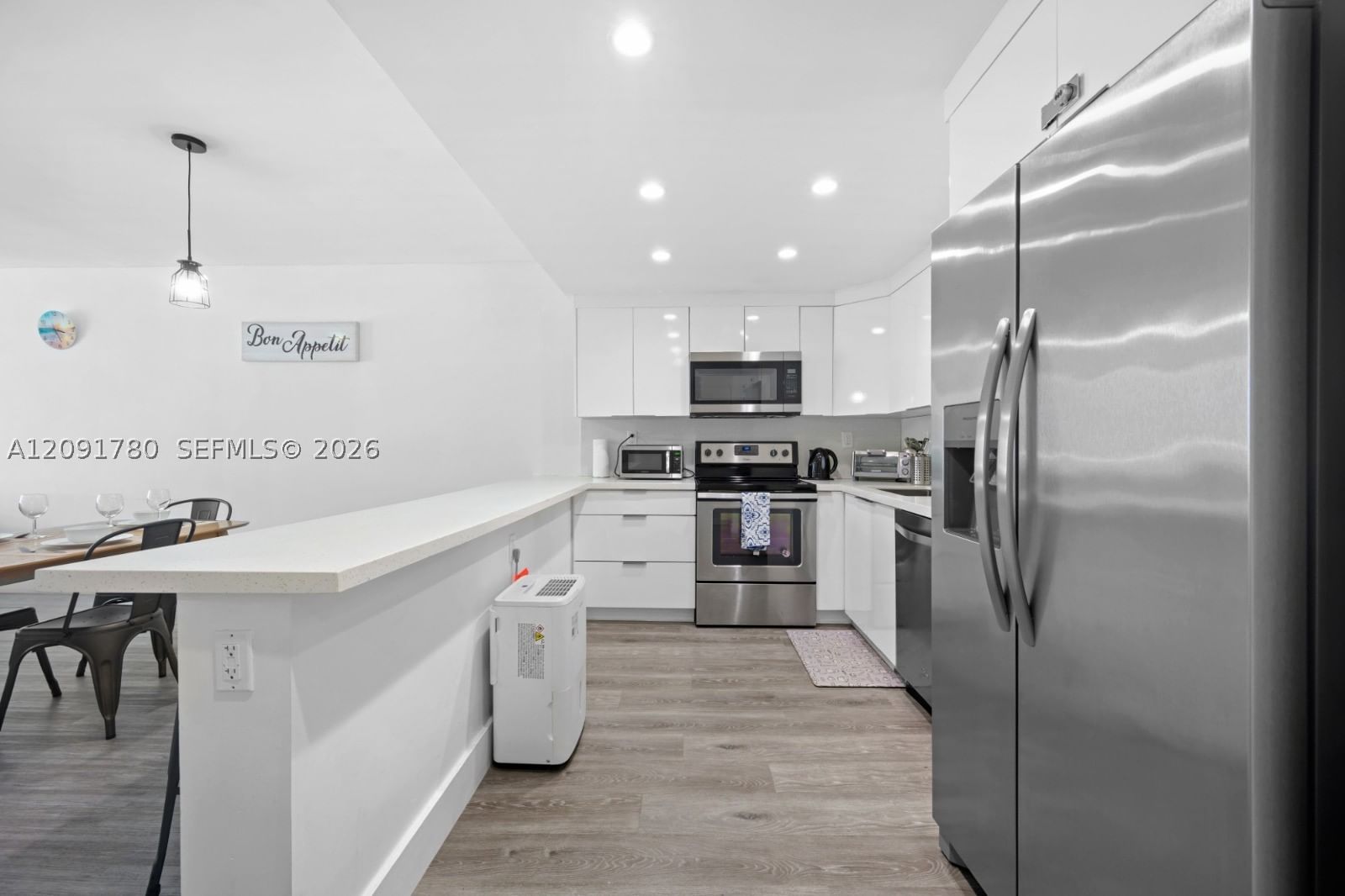 Real estate property located at 19370 Collins Ave #310, Miami-dade, Ocean Reserve Condo, Sunny Isles Beach, FL