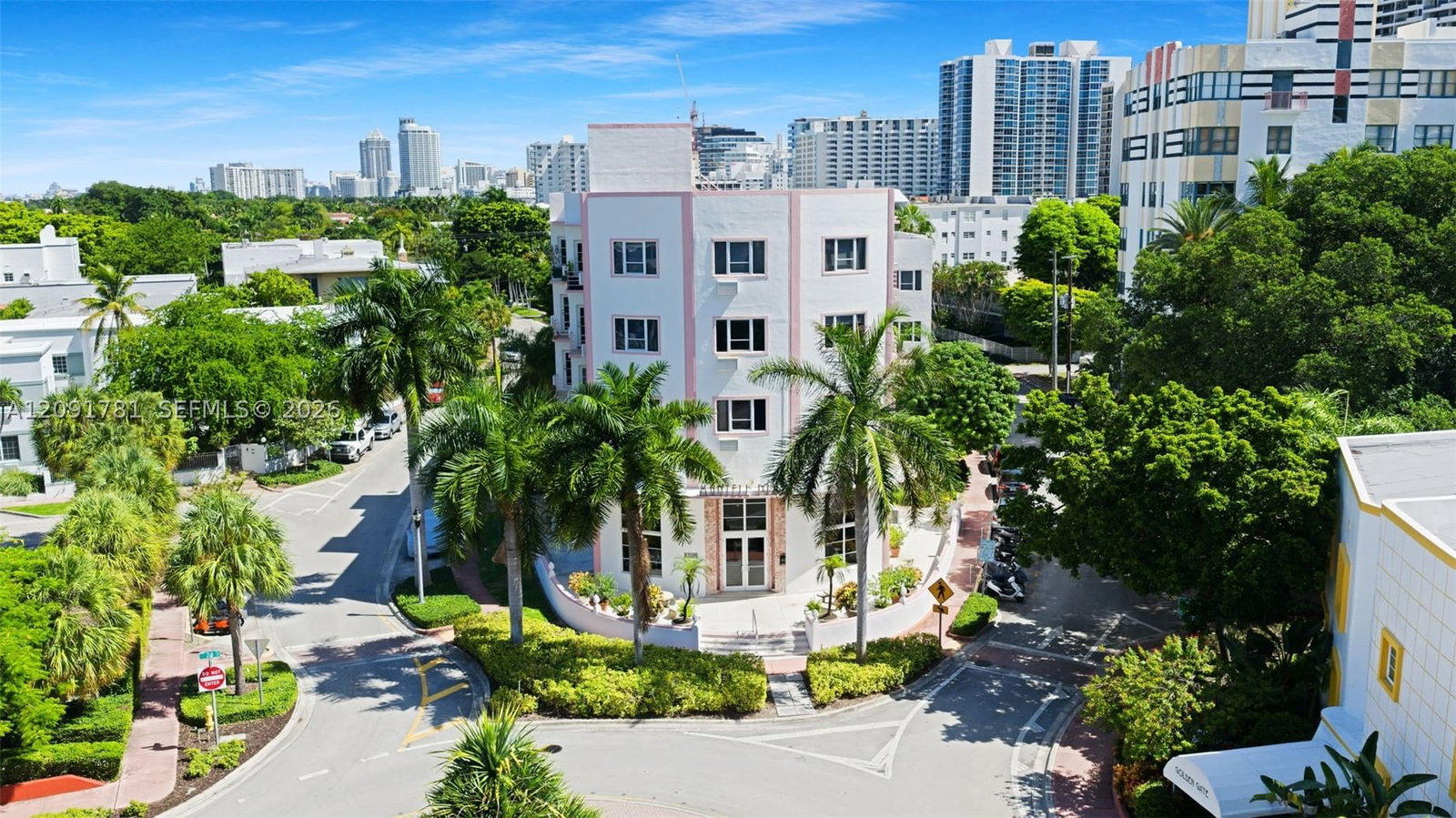 Real estate property located at 255 24th St #330, Miami-dade, The Mantell Condo, Miami Beach, FL
