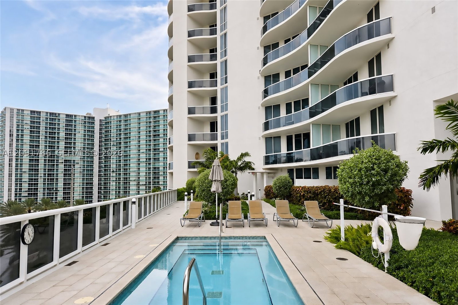 Real estate property located at 15811 Collins Ave #4007, Miami-dade, Tdr Tower Iii Condo, Sunny Isles Beach, FL