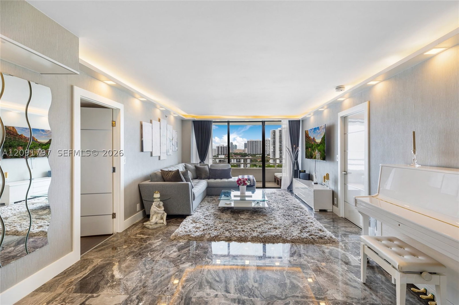 Real estate property located at 20355 34th Ct #1422, Miami-dade, Delvista Towers Condo, Aventura, FL