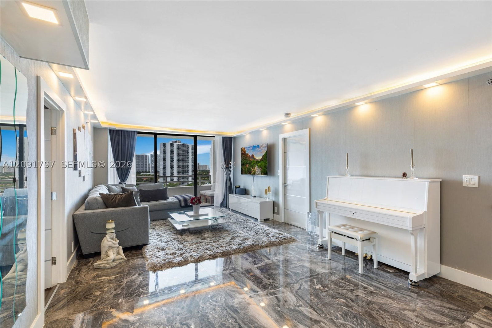 Real estate property located at 20355 34th Ct #1422, Miami-dade, Delvista Towers Condo, Aventura, FL