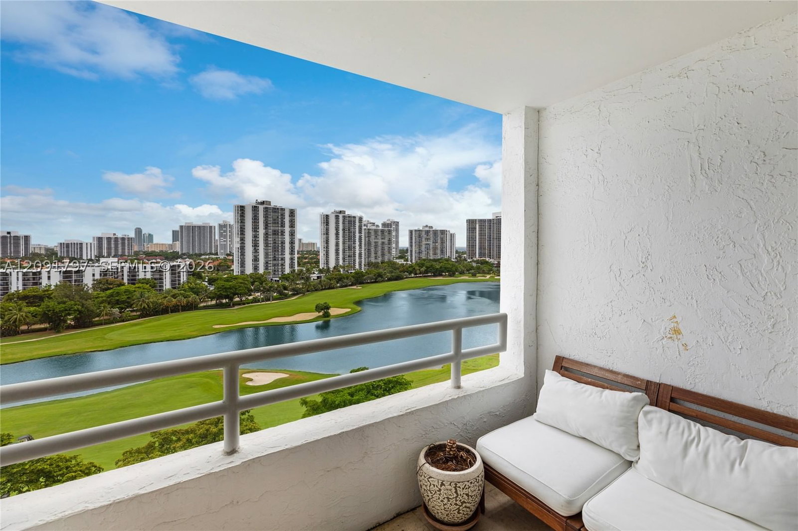 Real estate property located at 20355 34th Ct #1422, Miami-dade, Delvista Towers Condo, Aventura, FL