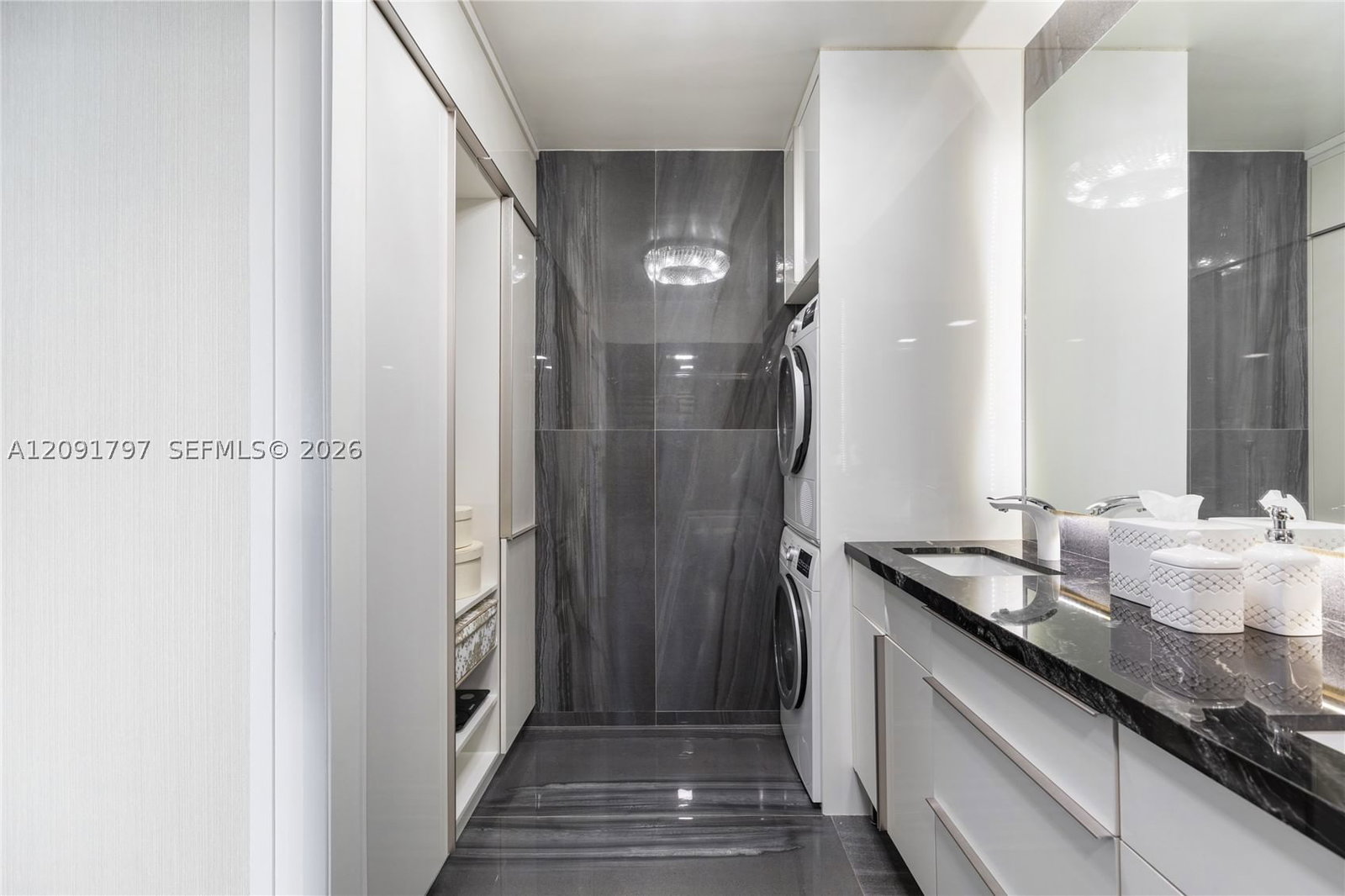Real estate property located at 20355 34th Ct #1422, Miami-dade, Delvista Towers Condo, Aventura, FL