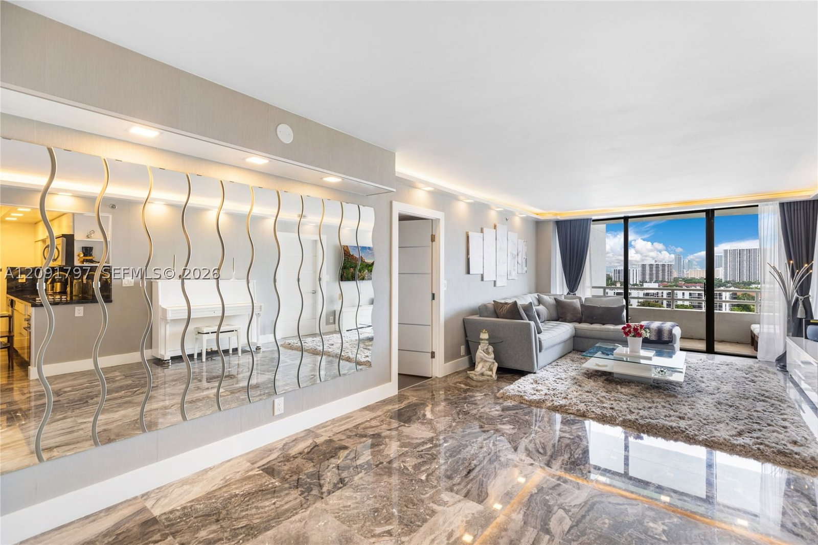 Real estate property located at 20355 34th Ct #1422, Miami-dade, Delvista Towers Condo, Aventura, FL
