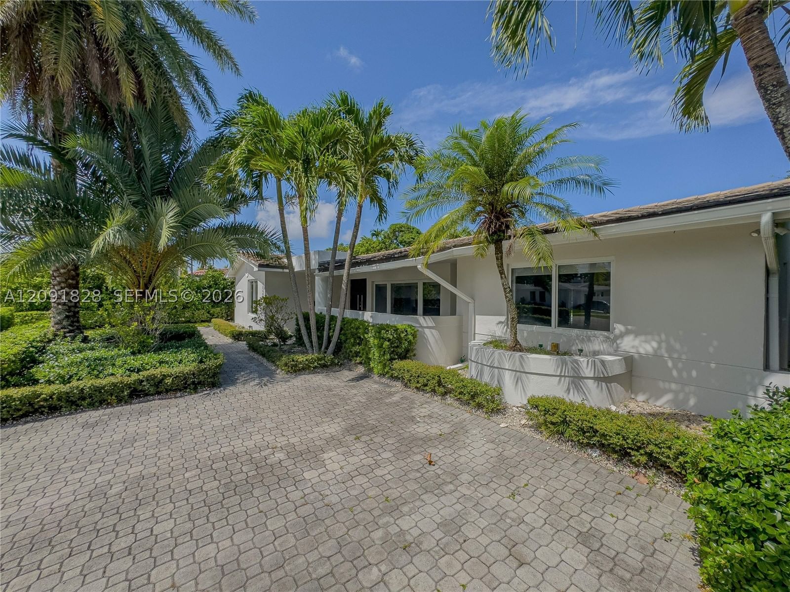 Real estate property located at 20405 22nd Pl, Miami-dade, Highland Oak Gardens Sec, Miami, FL