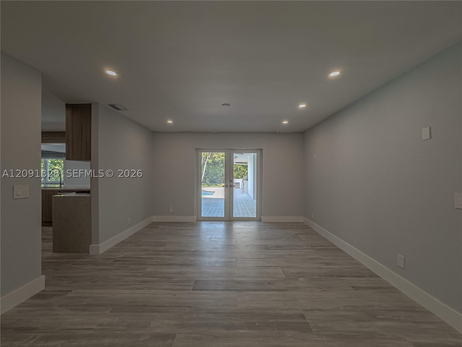 Real estate property located at 20405 22nd Pl, Miami-dade, Highland Oak Gardens Sec, Miami, FL