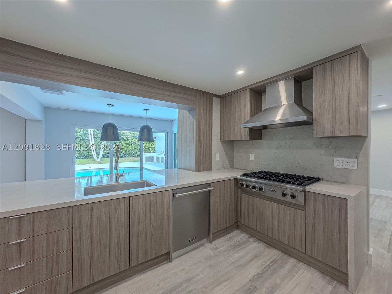Real estate property located at 20405 22nd Pl, Miami-dade, Highland Oak Gardens Sec, Miami, FL