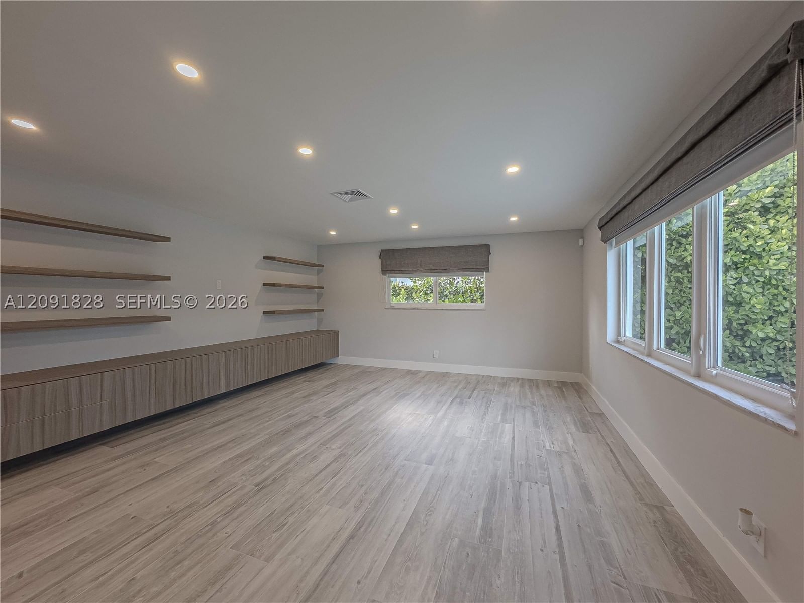 Real estate property located at 20405 22nd Pl, Miami-dade, Highland Oak Gardens Sec, Miami, FL