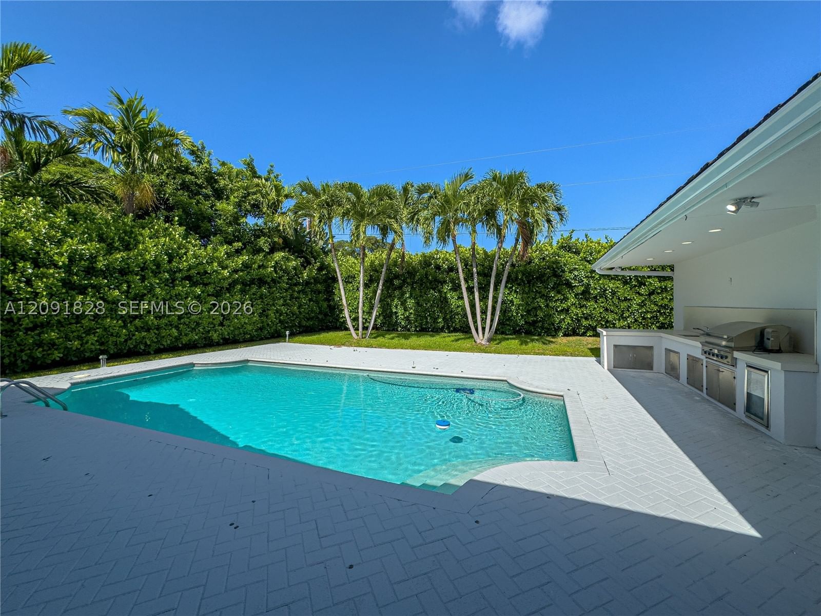 Real estate property located at 20405 22nd Pl, Miami-dade, Highland Oak Gardens Sec, Miami, FL
