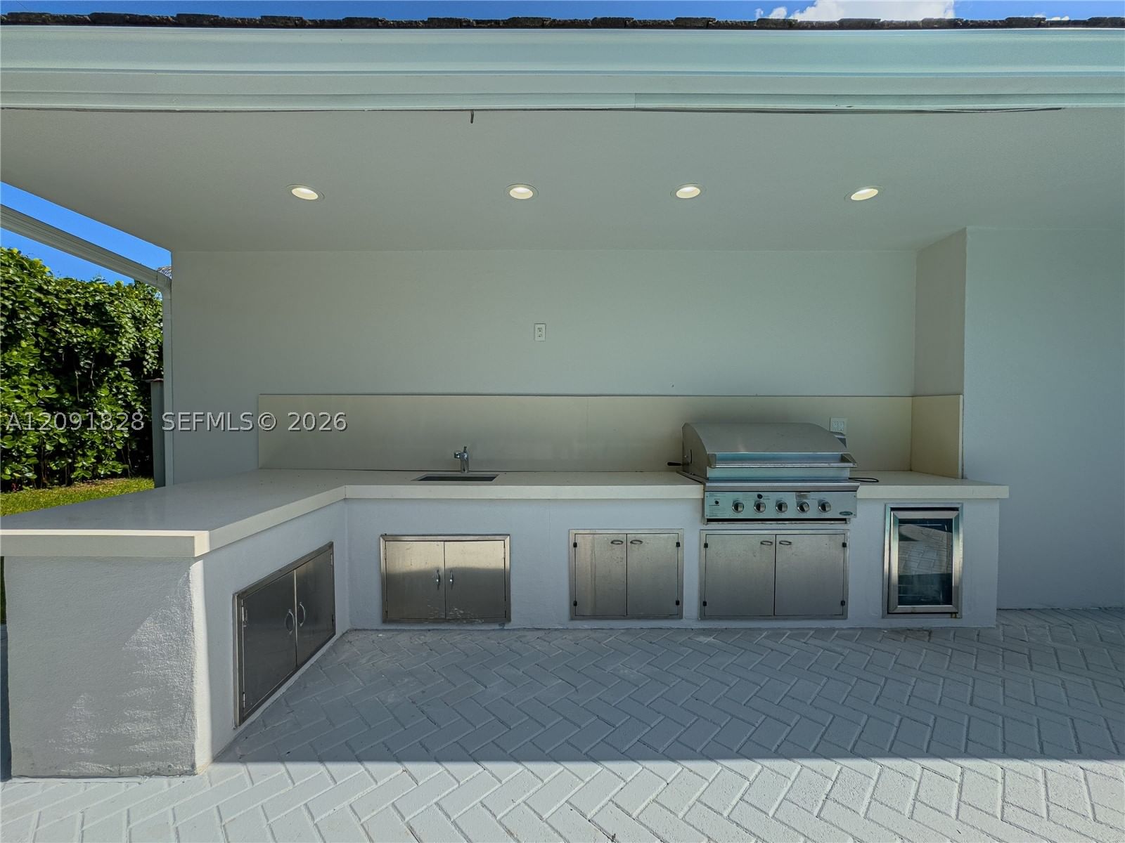 Real estate property located at 20405 22nd Pl, Miami-dade, Highland Oak Gardens Sec, Miami, FL