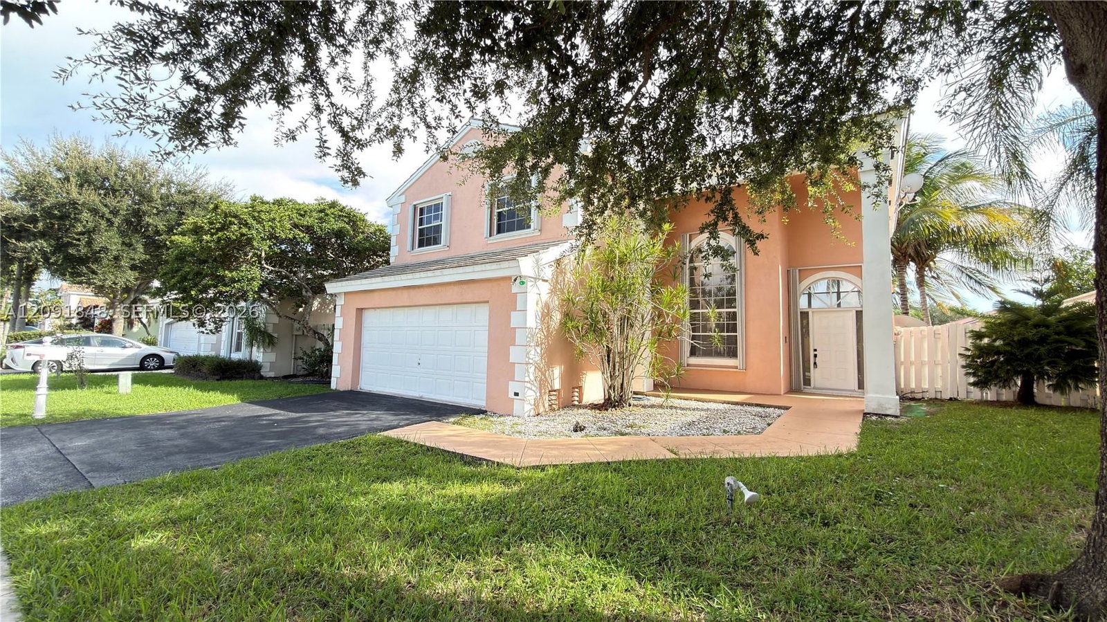 Real estate property located at 13950 Oak Ridge Dr, Broward, Shenandoah Section Two, Davie, FL
