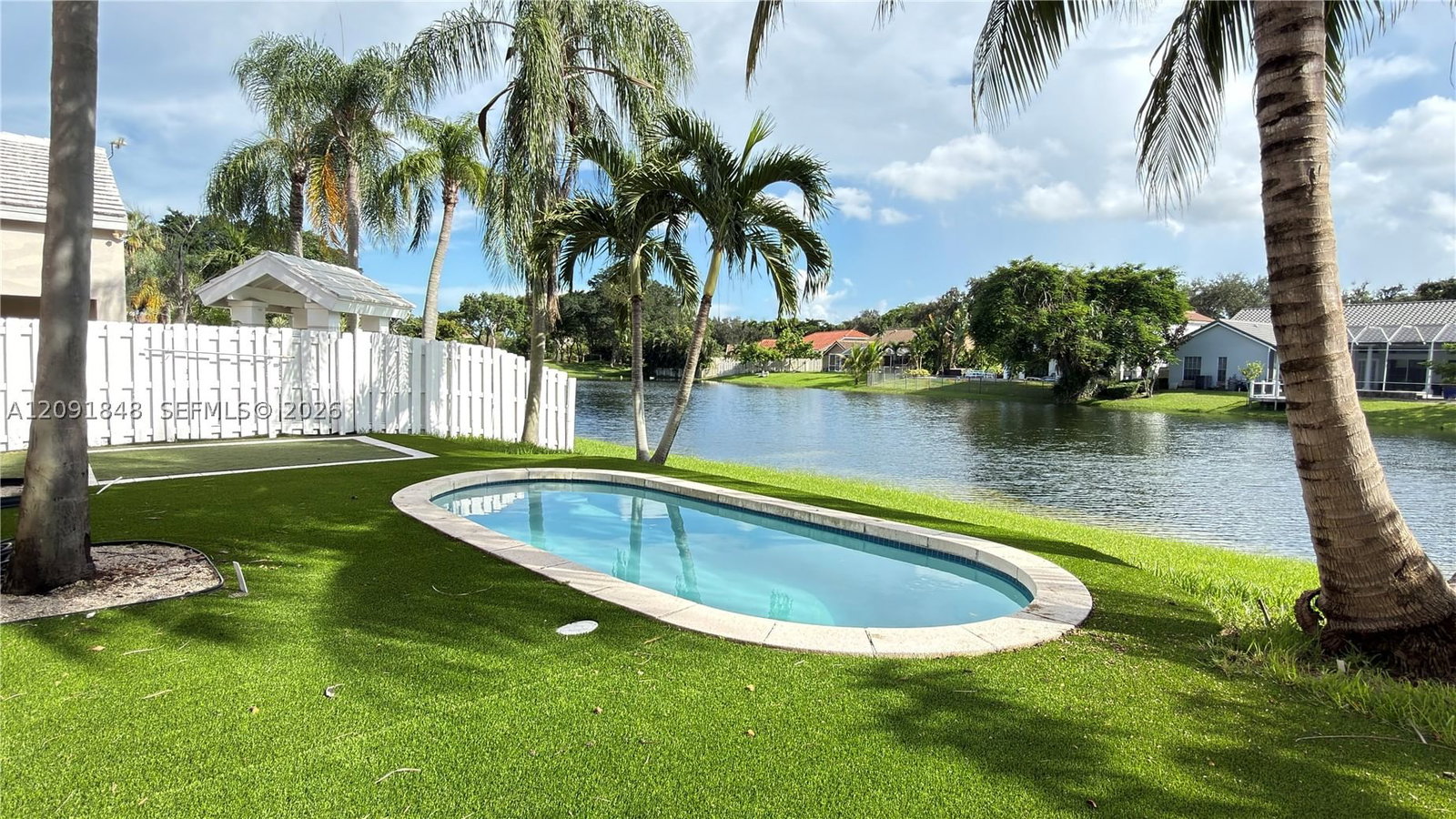 Real estate property located at 13950 Oak Ridge Dr, Broward, Shenandoah Section Two, Davie, FL
