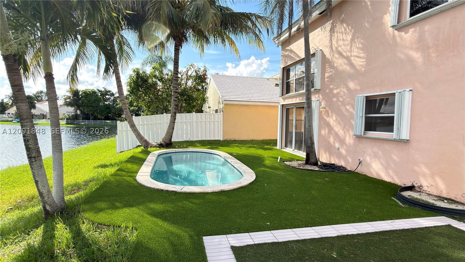 Real estate property located at 13950 Oak Ridge Dr, Broward, Shenandoah Section Two, Davie, FL