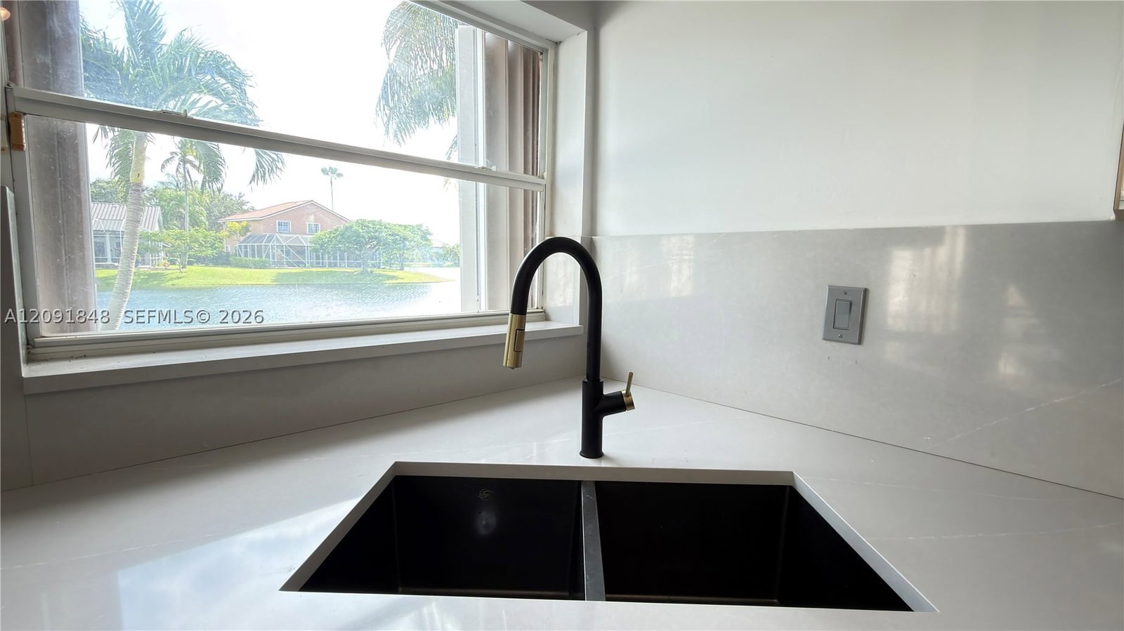 Real estate property located at 13950 Oak Ridge Dr, Broward, Shenandoah Section Two, Davie, FL