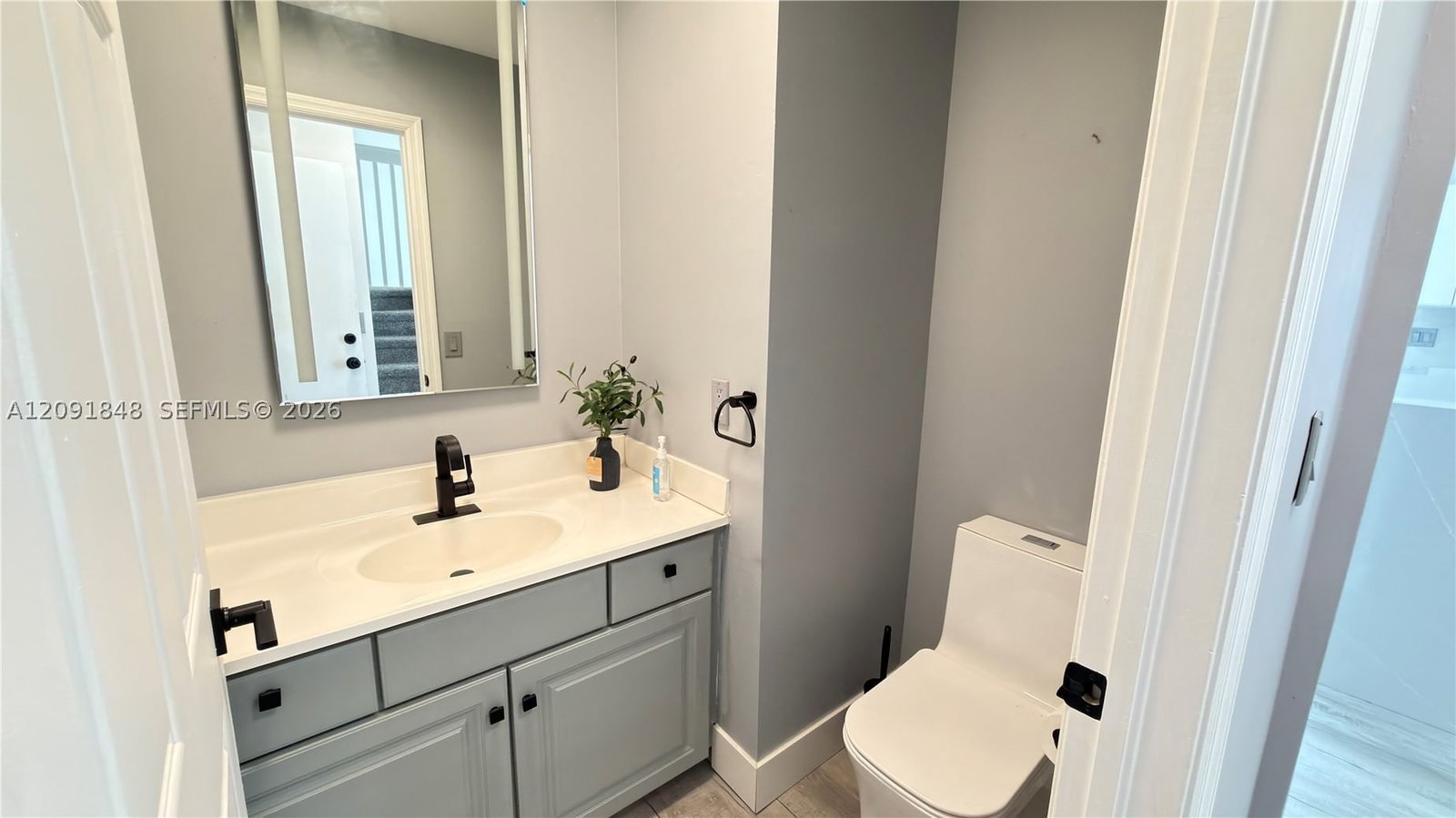 Real estate property located at 13950 Oak Ridge Dr, Broward, Shenandoah Section Two, Davie, FL