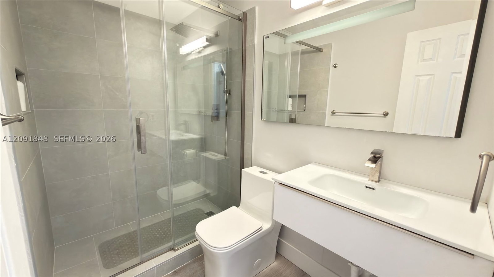 Real estate property located at 13950 Oak Ridge Dr, Broward, Shenandoah Section Two, Davie, FL