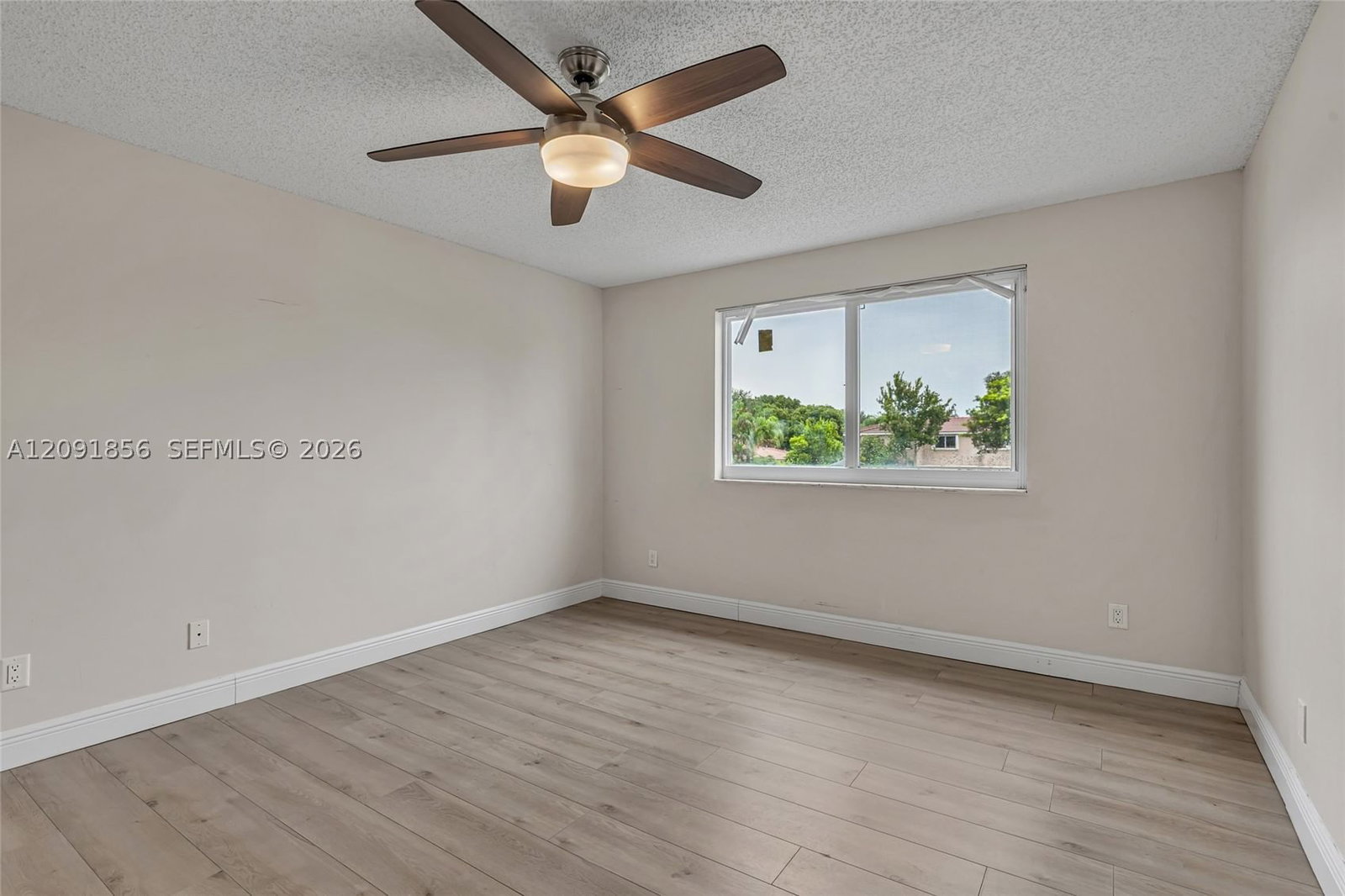 Real estate property located at 1724 110th Ter, Broward, Village At Harmony Lake, Davie, FL