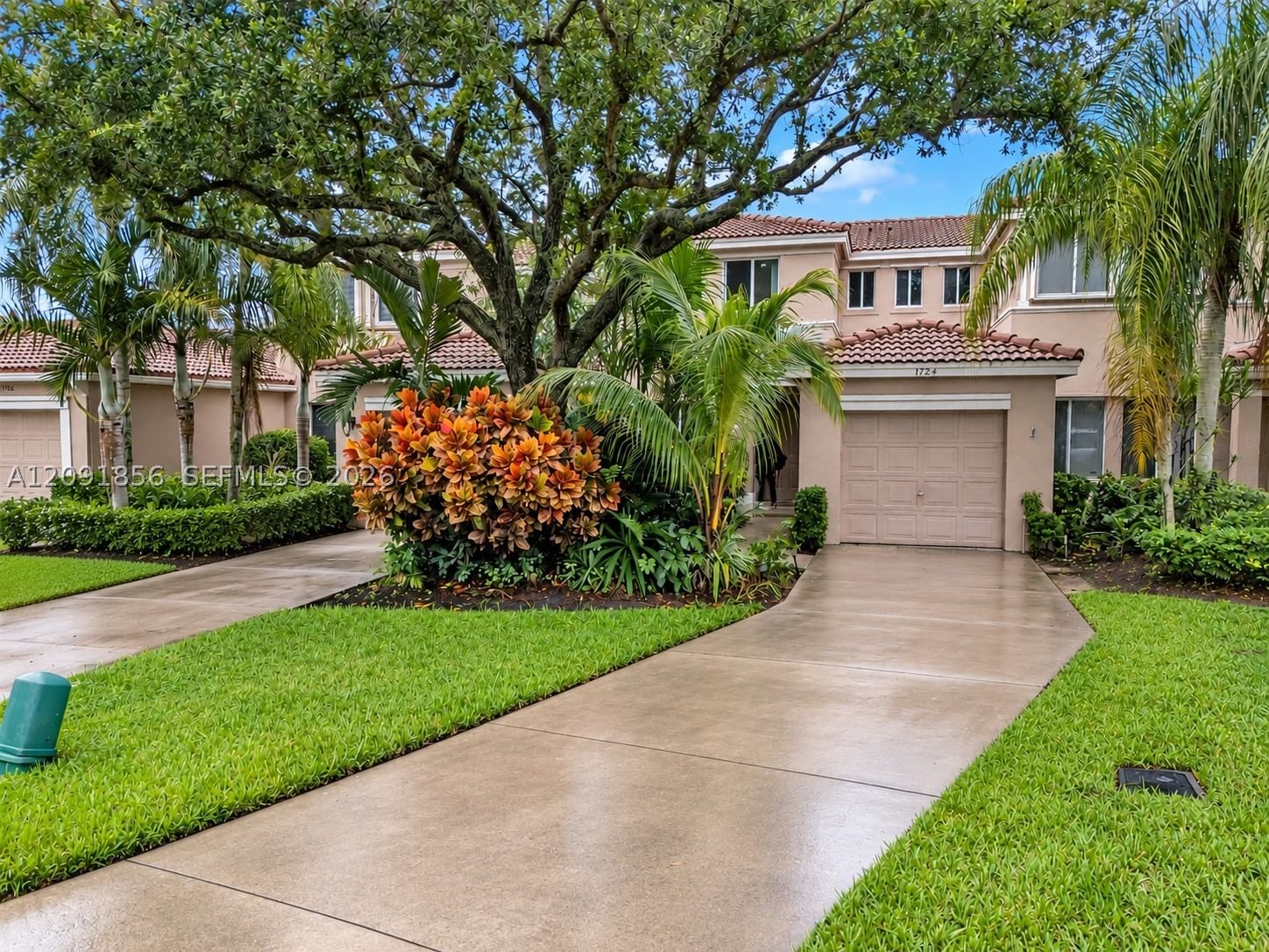 Real estate property located at 1724 110th Ter, Broward, Village At Harmony Lake, Davie, FL