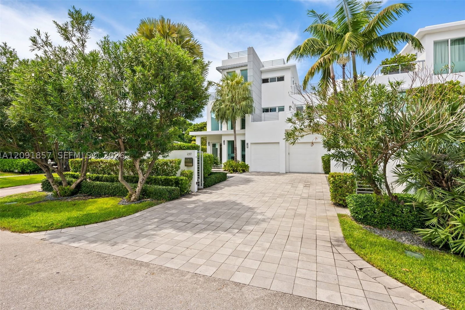 Real estate property located at 2317 Atlantic Blvd, Broward, Lauderdale Beach, Fort Lauderdale, FL