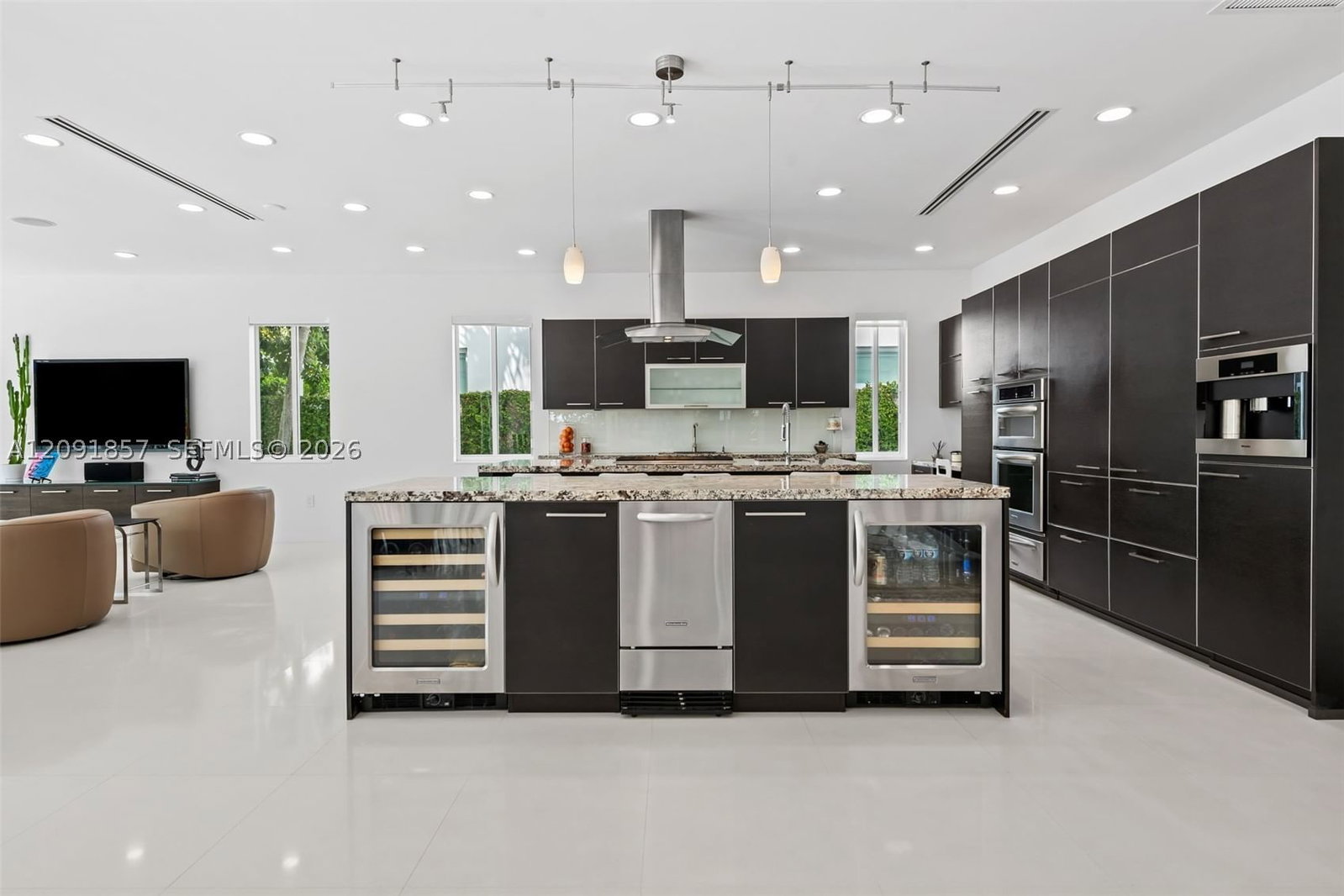 Real estate property located at 2317 Atlantic Blvd, Broward, Lauderdale Beach, Fort Lauderdale, FL