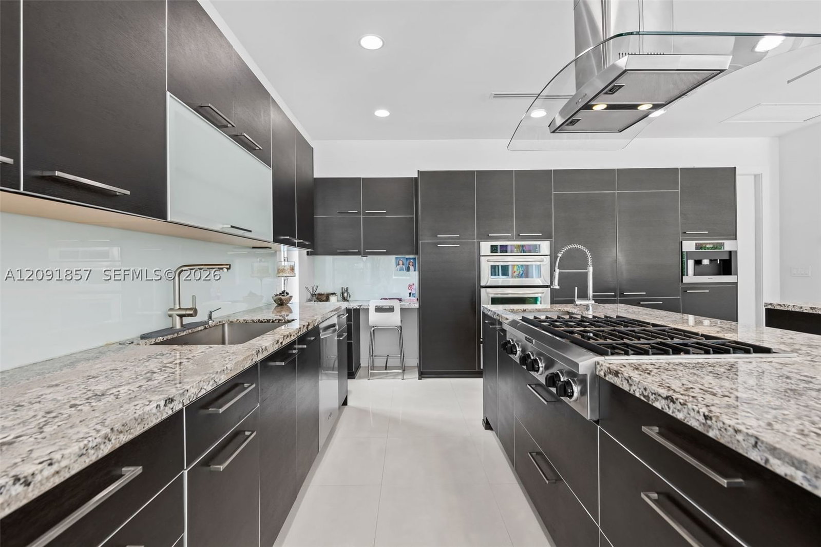 Real estate property located at 2317 Atlantic Blvd, Broward, Lauderdale Beach, Fort Lauderdale, FL