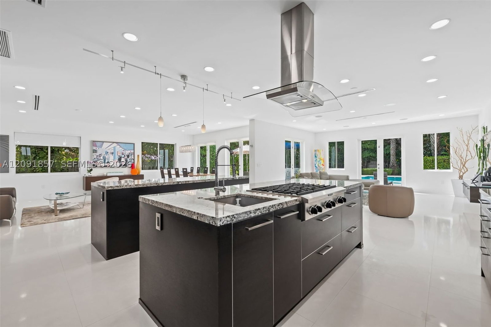 Real estate property located at 2317 Atlantic Blvd, Broward, Lauderdale Beach, Fort Lauderdale, FL