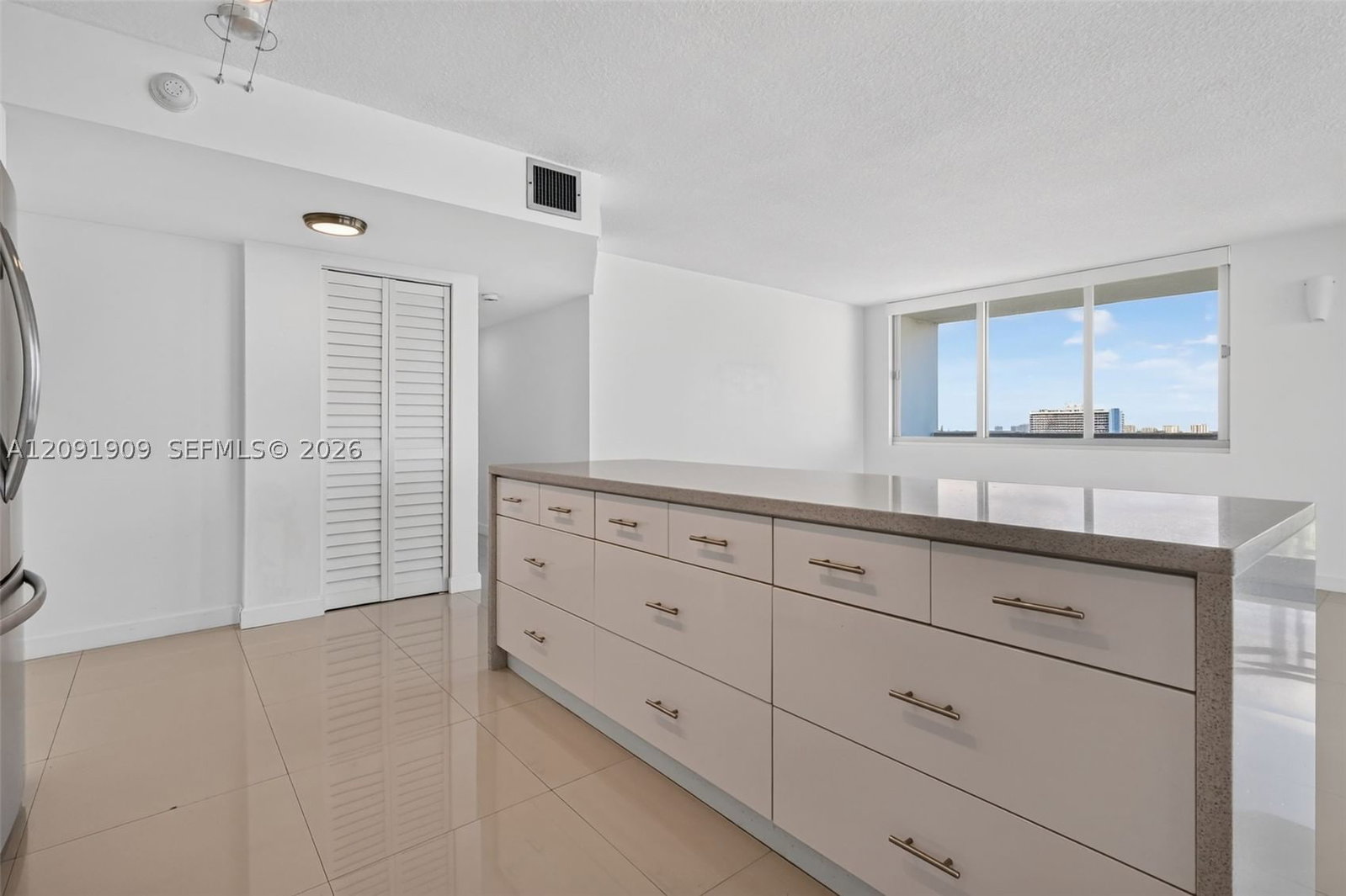 Real estate property located at 7135 Collins Ave #805, Miami-dade, Burleigh House Condo, Miami Beach, FL
