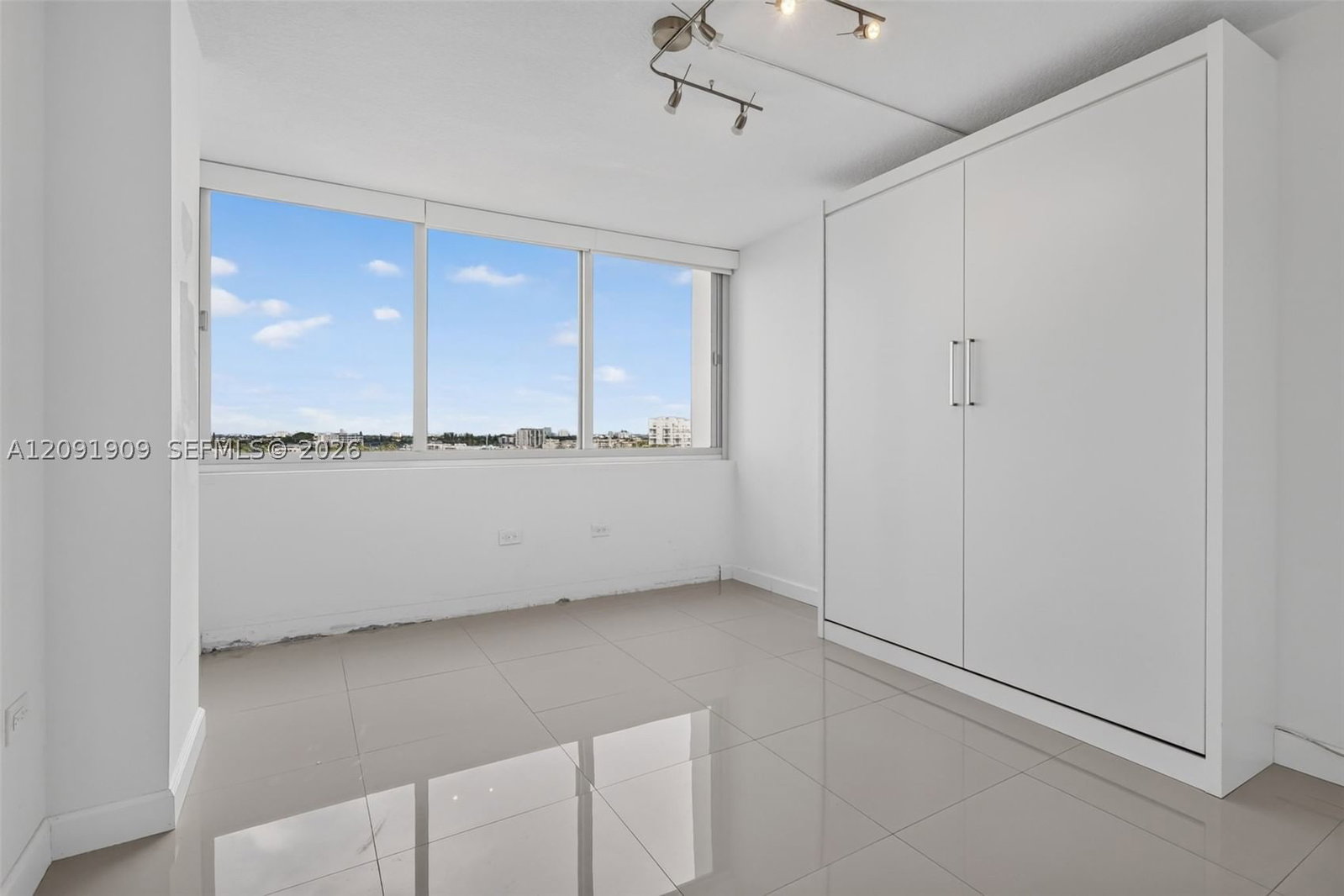 Real estate property located at 7135 Collins Ave #805, Miami-dade, Burleigh House Condo, Miami Beach, FL