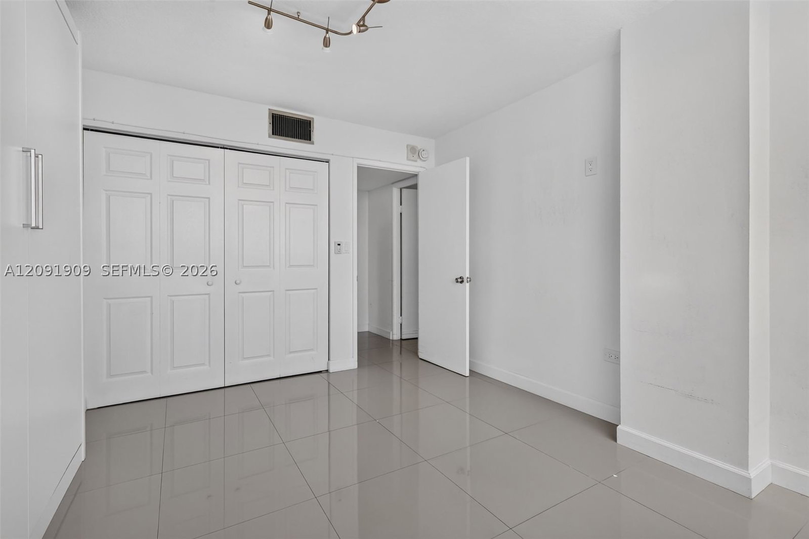 Real estate property located at 7135 Collins Ave #805, Miami-dade, Burleigh House Condo, Miami Beach, FL
