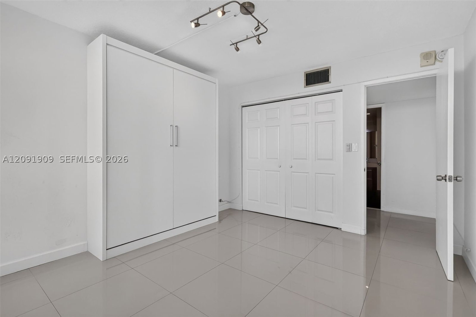 Real estate property located at 7135 Collins Ave #805, Miami-dade, Burleigh House Condo, Miami Beach, FL