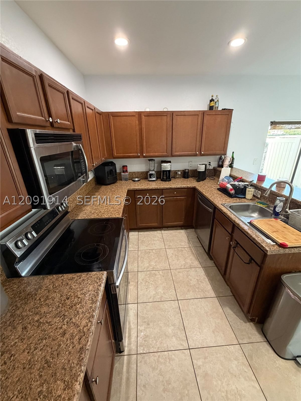 Real estate property located at 3515 89th Pl, Miami-dade, Bellagio Villas, Hialeah, FL