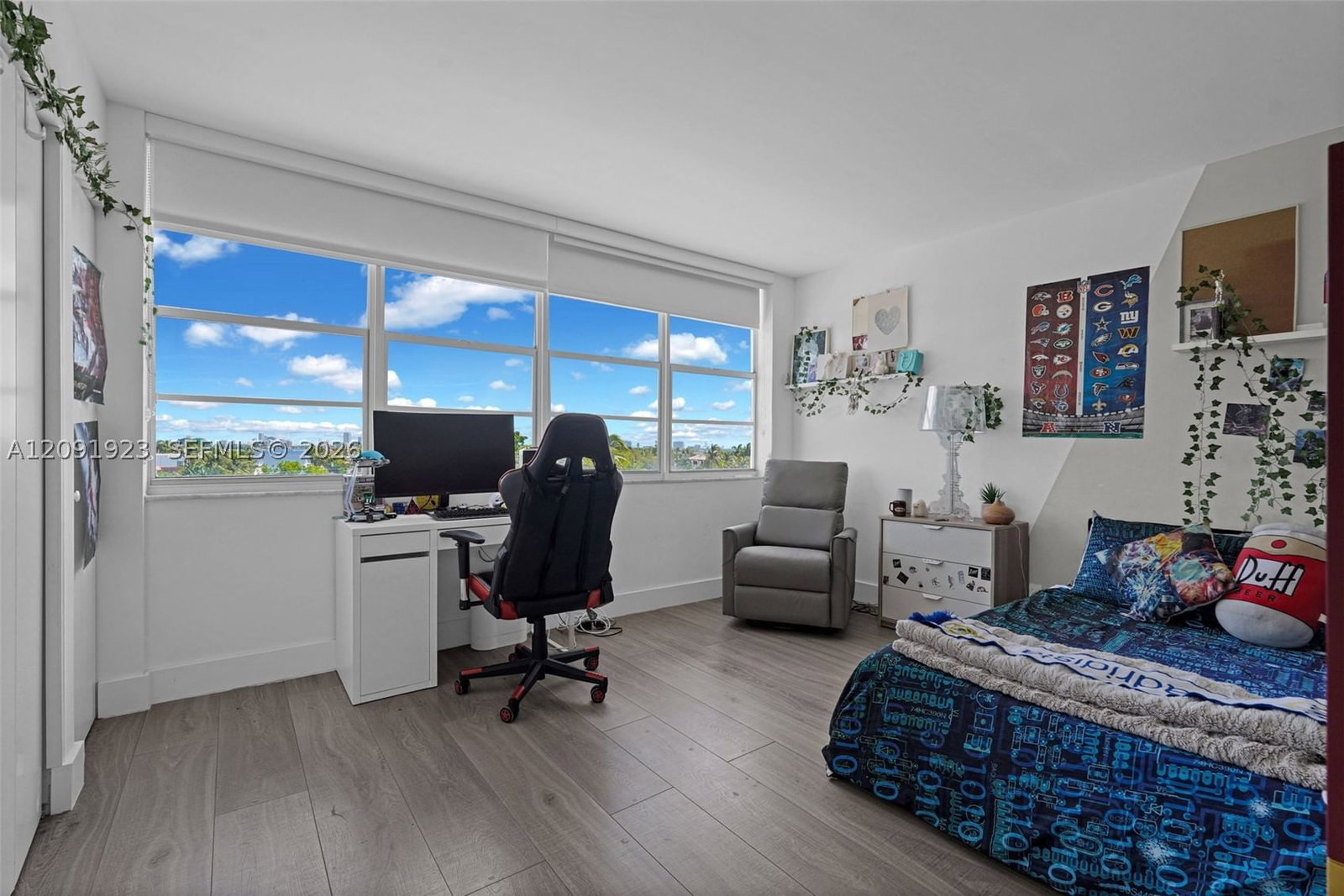 Real estate property located at 2100 Sans Souci Blvd C404, Miami-dade, Bayview Towers Condo Sout, North Miami, FL