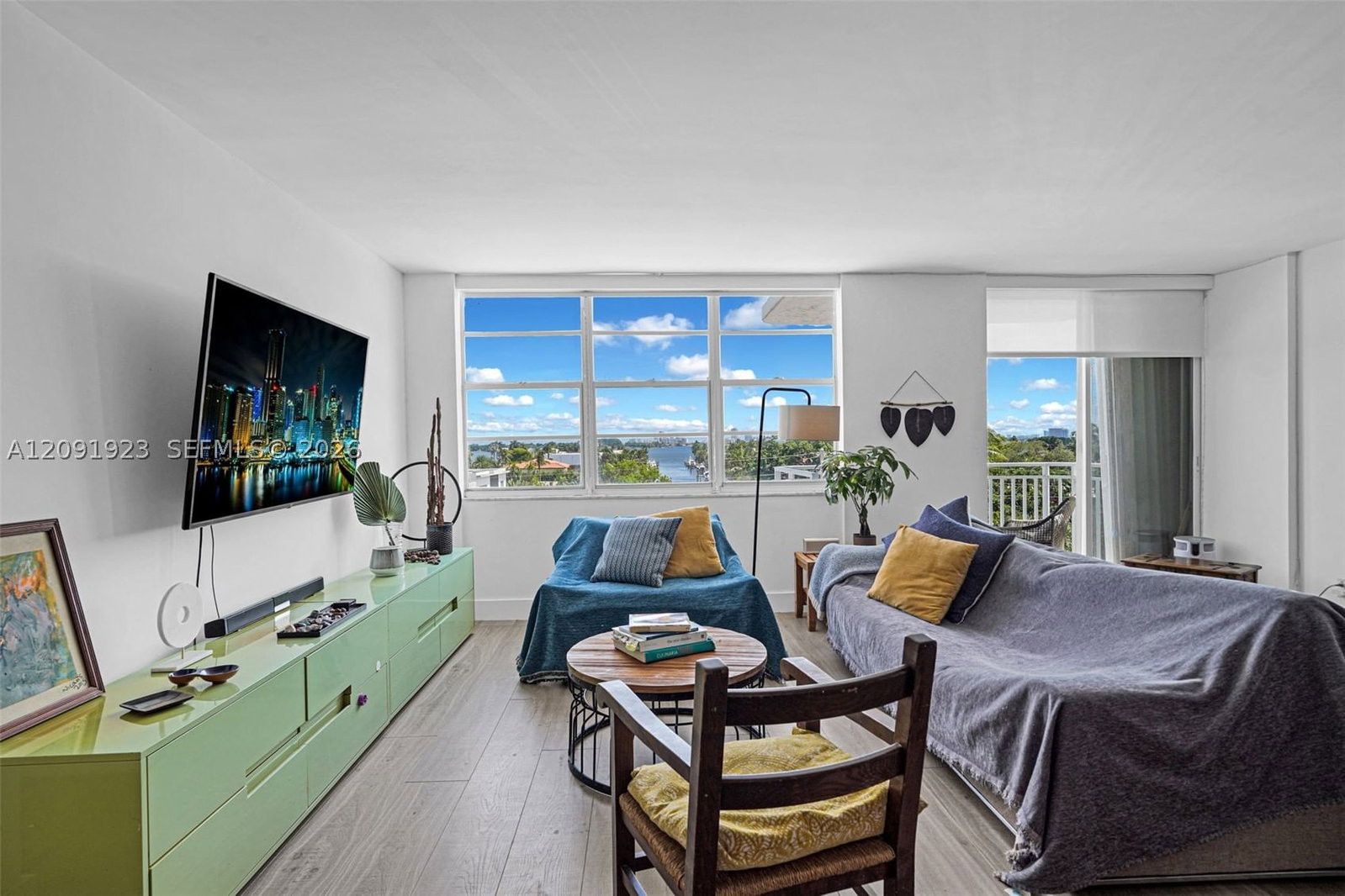 Real estate property located at 2100 Sans Souci Blvd C404, Miami-dade, Bayview Towers Condo Sout, North Miami, FL