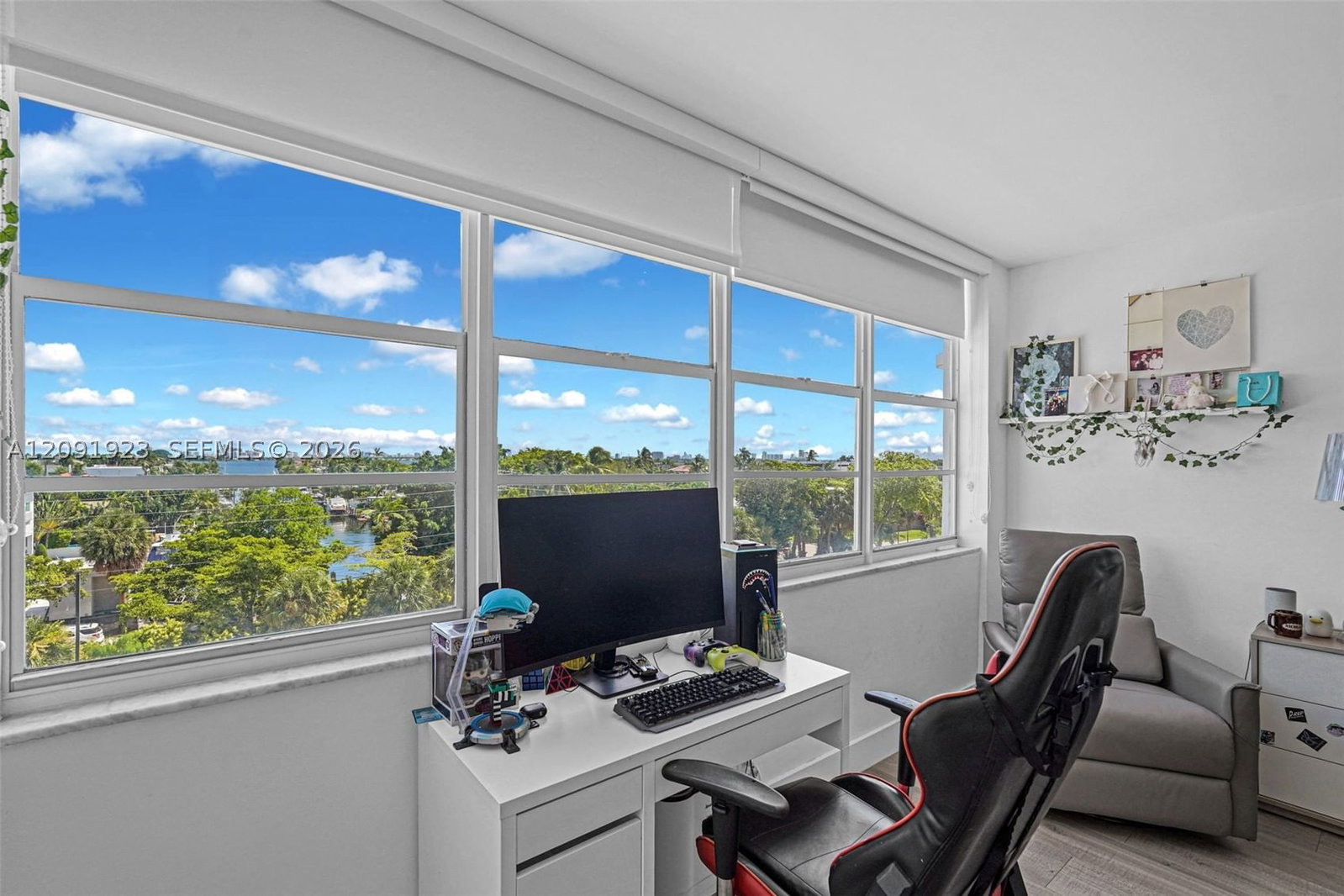 Real estate property located at 2100 Sans Souci Blvd C404, Miami-dade, Bayview Towers Condo Sout, North Miami, FL