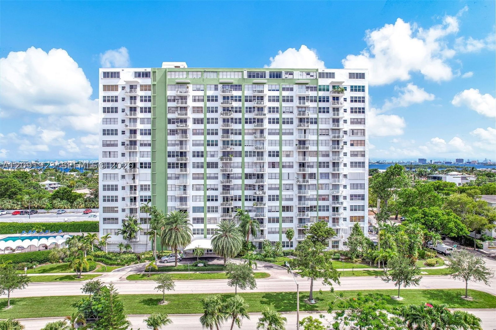 Real estate property located at 2100 Sans Souci Blvd C404, Miami-dade, Bayview Towers Condo Sout, North Miami, FL