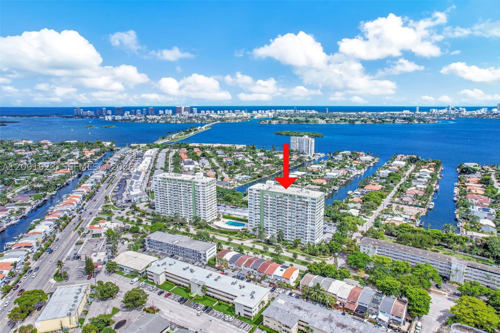 Real estate property located at 2100 Sans Souci Blvd C404, Miami-dade, Bayview Towers Condo Sout, North Miami, FL