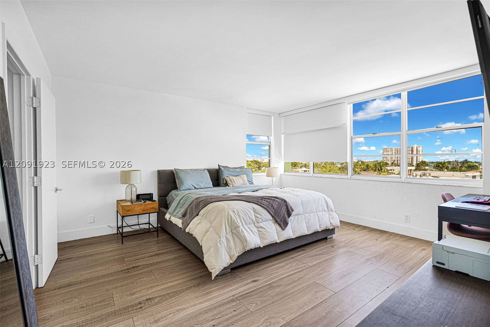 Real estate property located at 2100 Sans Souci Blvd C404, Miami-dade, Bayview Towers Condo Sout, North Miami, FL