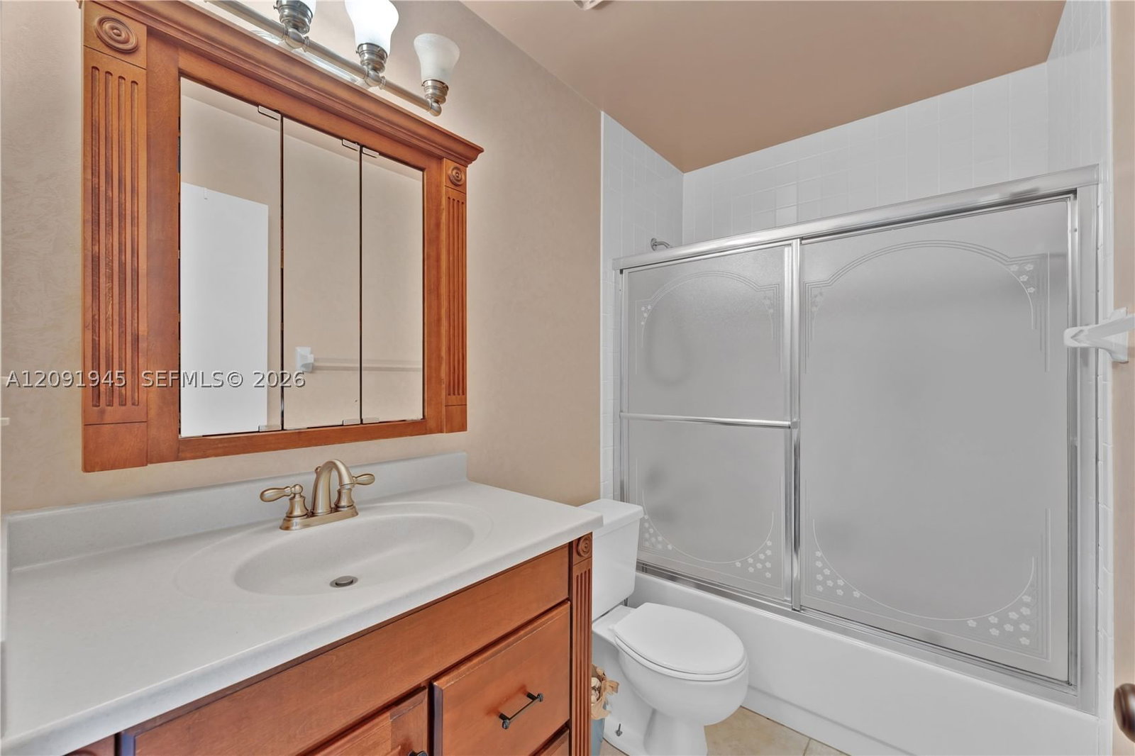 Real estate property located at 9351 23rd St #3304, Broward, Gardens 4 Condo, Davie, FL