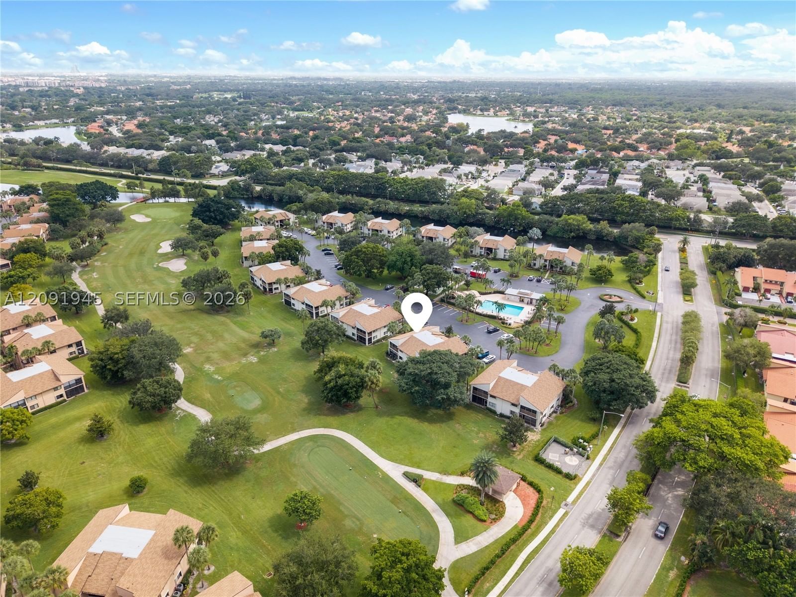 Real estate property located at 9351 23rd St #3304, Broward, Gardens 4 Condo, Davie, FL