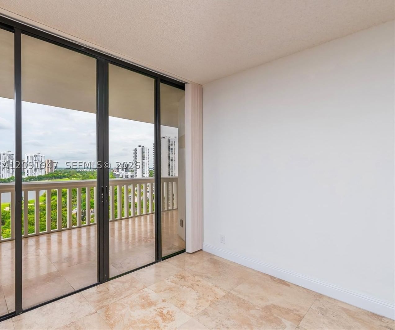Real estate property located at 20281 Country Club Dr #1105, Miami-dade, Hamptons West Condo, Aventura, FL