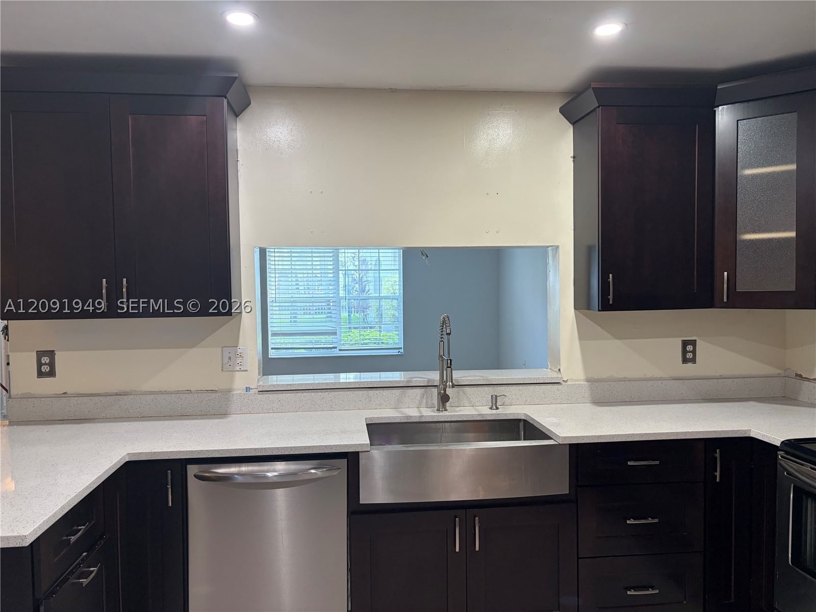Real estate property located at 10837 8th St, Broward, Pembroke Pointe, Pembroke Pines, FL