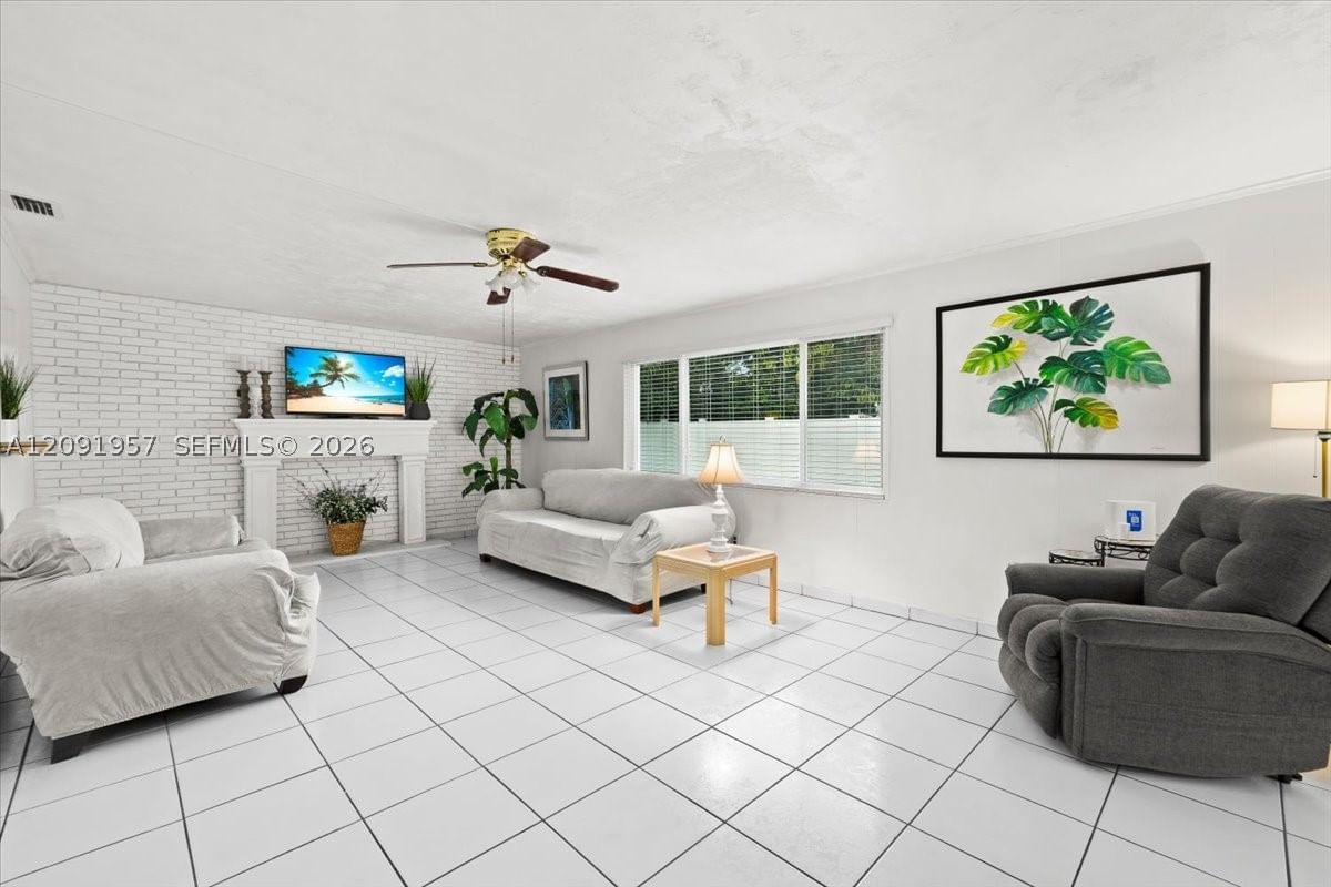 Real estate property located at , Broward, Boulevard Park, Pembroke Pines, FL