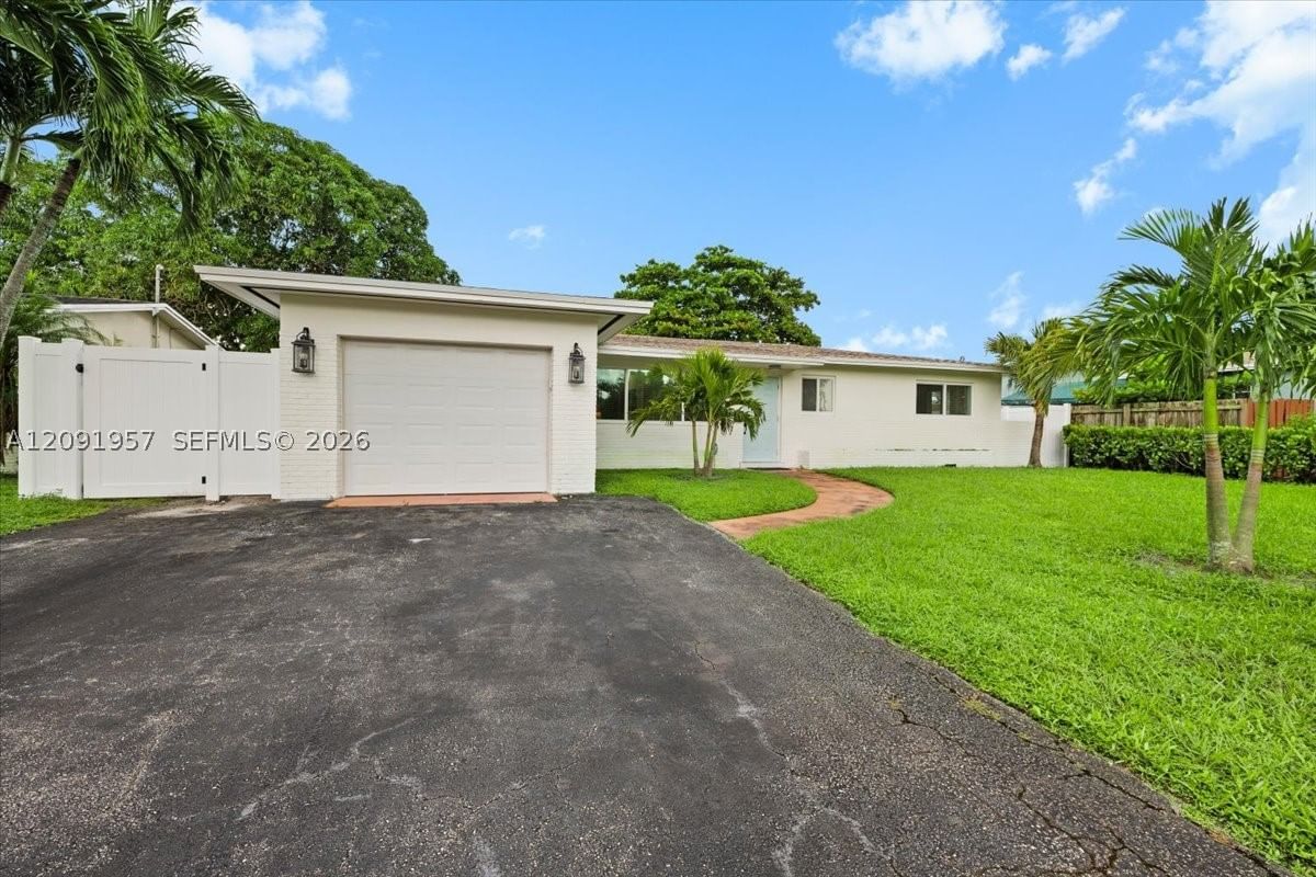 Real estate property located at , Broward, Boulevard Park, Pembroke Pines, FL
