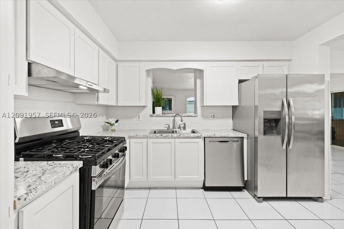Real estate property located at , Broward, Boulevard Park, Pembroke Pines, FL