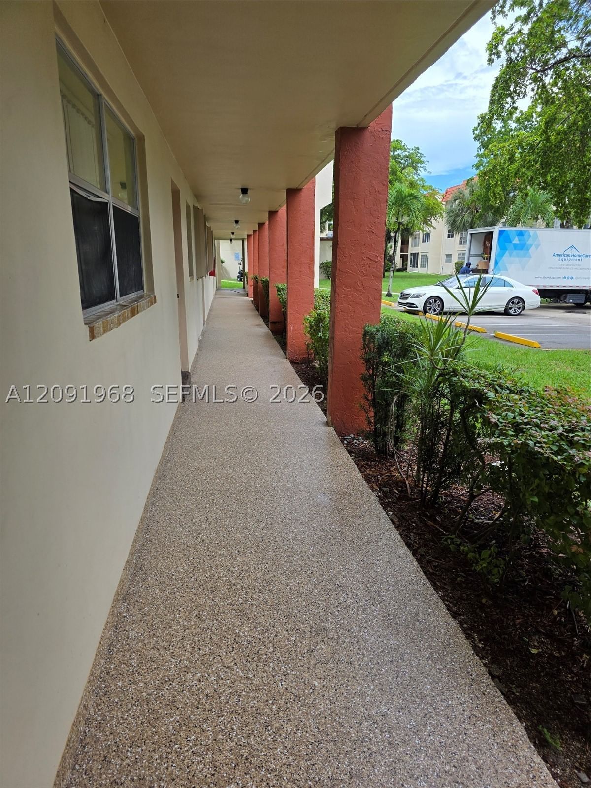 Real estate property located at 3071 Sunrise Lakes Dr #107, Broward, Sunrise Lakes 21 Condo, Sunrise, FL