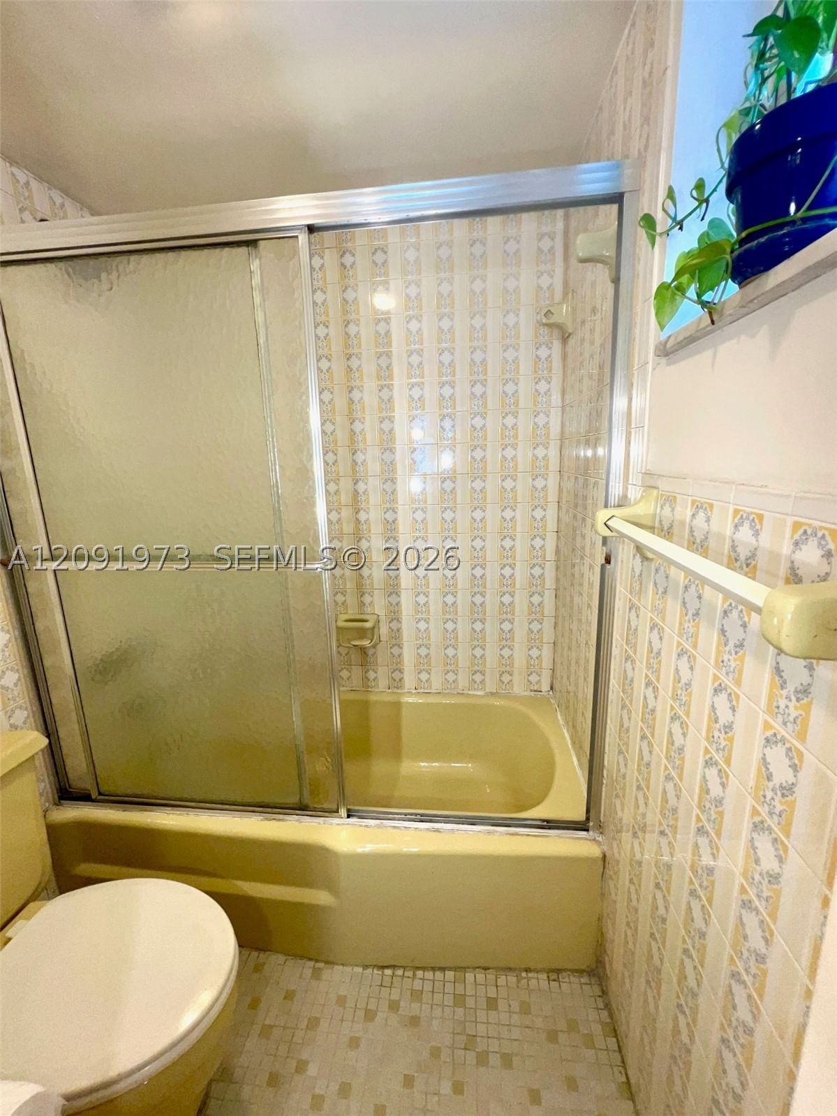 Real estate property located at 1658 Bay Rd #203, Miami-dade, Lincoln Palace Condo, Miami Beach, FL